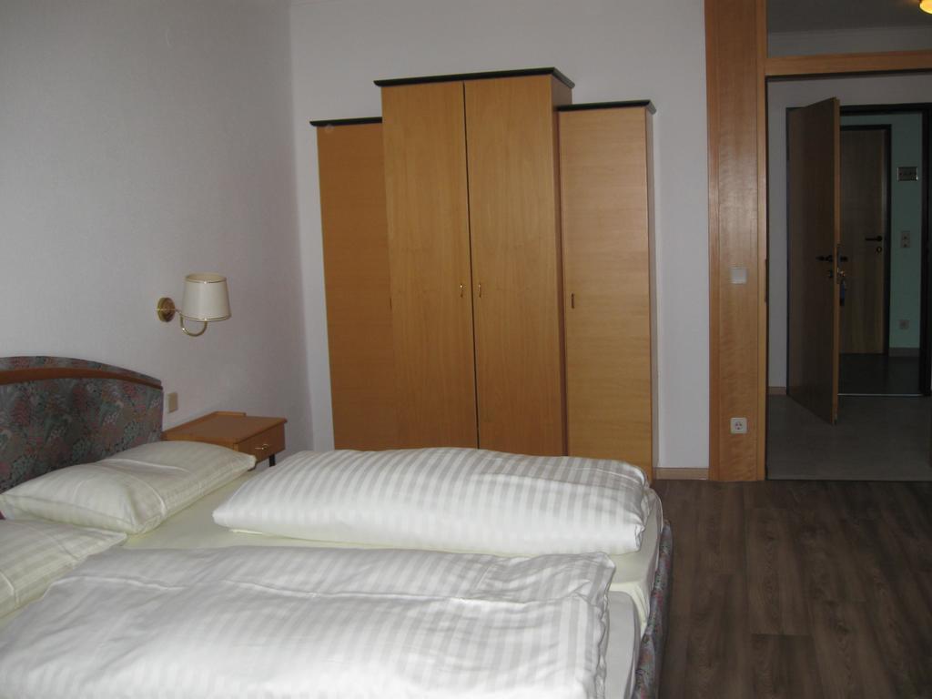 Holiday Apartments Warmbad Филах Екстериор снимка