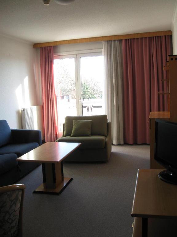 Holiday Apartments Warmbad Филах Екстериор снимка